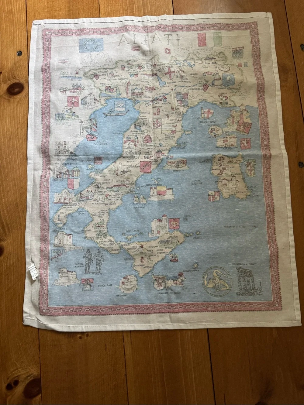 Vintage Italy Map Tea Towel Souvenir Illustrated Italia Wall Hanging